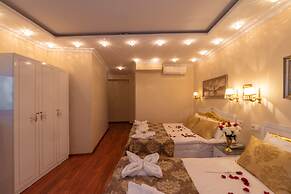 Charm Hotel