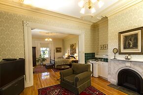 Homeport Historic Bed & Breakfast/Inn c 1858
