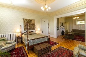 Homeport Historic Bed & Breakfast/Inn c 1858
