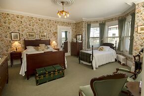 Homeport Historic Bed & Breakfast/Inn c 1858