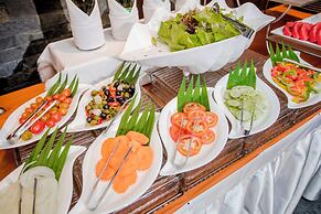 King Grand Boutique Hotel