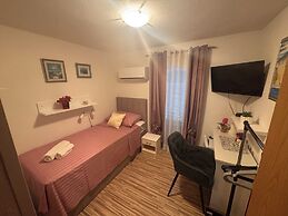 Rooms Damira Split