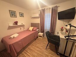 Rooms Damira Split