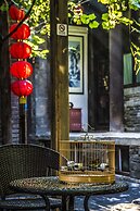 Hill Lily Courtyard