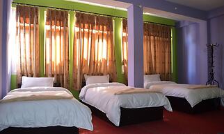 Hotel Silver Home - Hostel