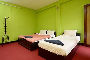 Hotel Silver Home - Hostel