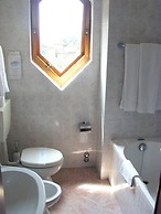 Hotel Aries