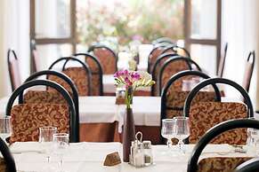 Hotel Aries