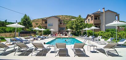 Ellopia Point Hotel