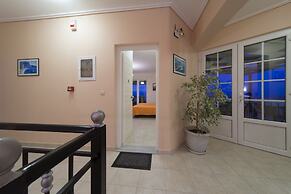 Hotel Irida