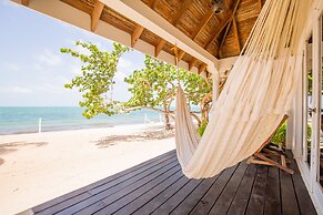 Almond Beach Resort at Jaguar Reef