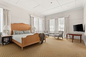 The Robertson Hotel