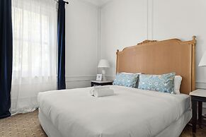 The Robertson Hotel