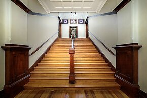 The Robertson Hotel