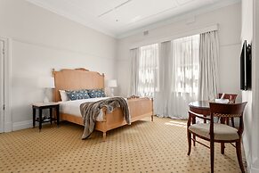 The Robertson Hotel
