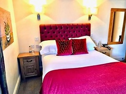 The Oak Tree Inn