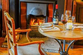 The Oak Tree Inn