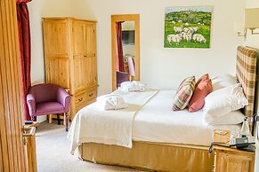 The Oak Tree Inn