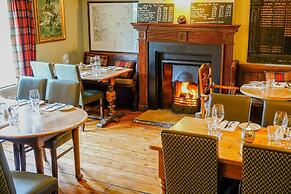 The Oak Tree Inn