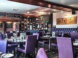 The Oak Tree Inn