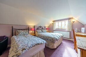 Yallands Farmhouse