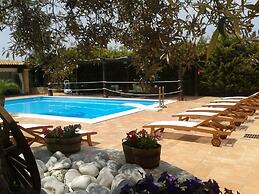 Villa Carlo Resort