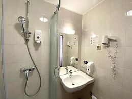 Amaks City Hotel