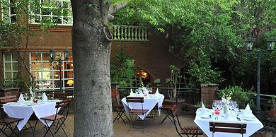 Premier Hotel Quatermain
