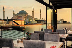Aristocrat Hotel