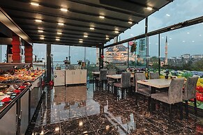 Aristocrat Hotel