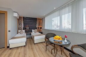 Aristocrat Hotel