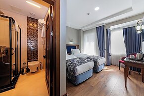 Aristocrat Hotel