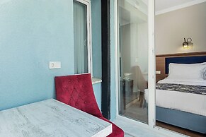 Aristocrat Hotel