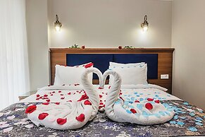 Aristocrat Hotel