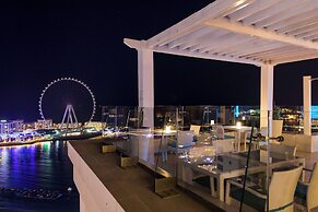 Hilton Dubai The Walk