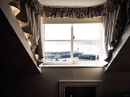 Tall Storeys