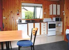 The Chalets Motel