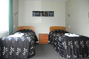The Chalets Motel