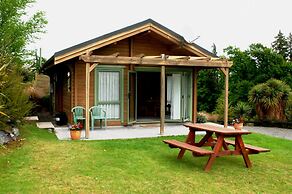 The Chalets Motel