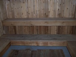 North Adventure Inn