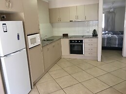 Burleigh Palms Holiday Apartments