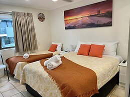 Burleigh Palms Holiday Apartments