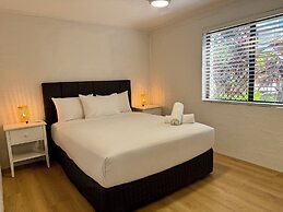 Burleigh Palms Holiday Apartments