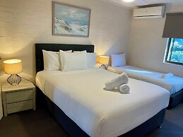 Burleigh Palms Holiday Apartments