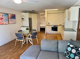 Burleigh Palms Holiday Apartments