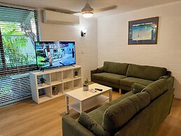 Burleigh Palms Holiday Apartments