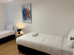 Burleigh Palms Holiday Apartments