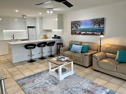 Burleigh Palms Holiday Apartments