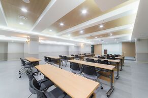 Reborn Suwon Silkroad Hotel