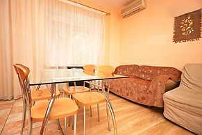 Moscow Kremlin Deluxe Apartment
